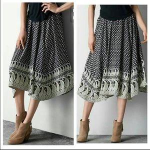 American Eagle Paisley Skirt